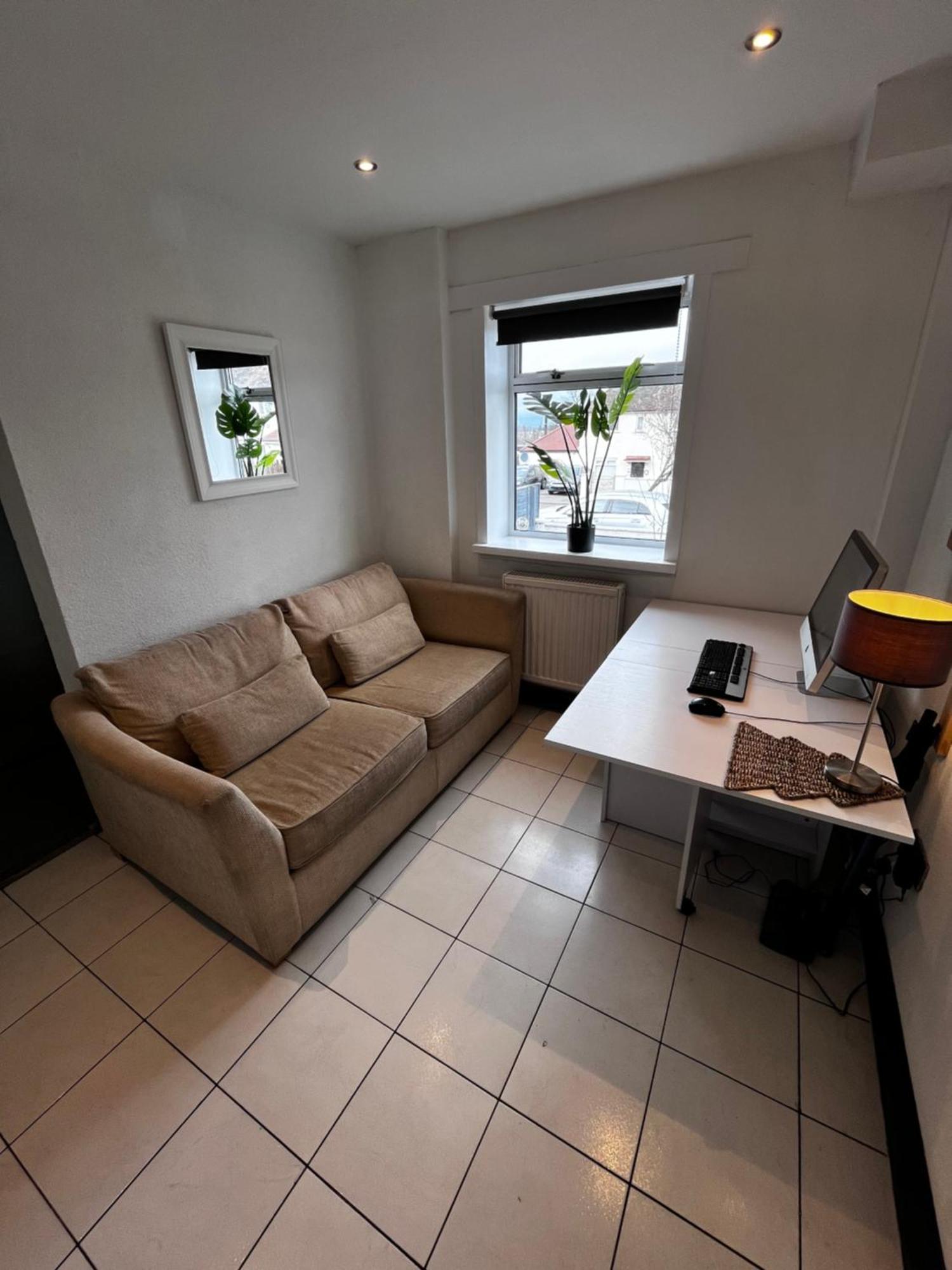 Dreghorn House 4 Bedrooms 3 Toilets 3 Reception Free Parking 233 Mbp Wifi Эдинбург Экстерьер фото